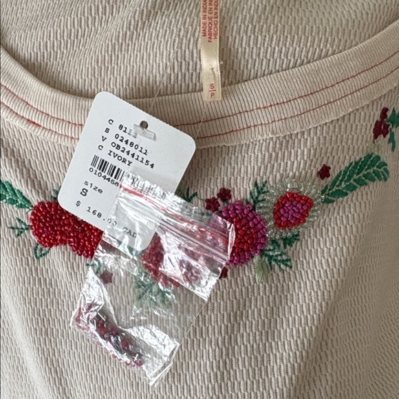 Carter Long Sleeve - Picture 6 of 9